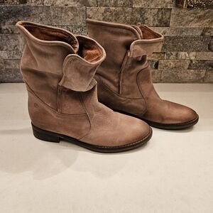 NWT SixtySeven (67) GORGEOUS natural buff leather boots size 38 or 7.5m